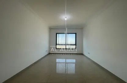 Empty Room image for: Apartment - 2 Bedrooms - 2 Bathrooms for rent in Danat Towers - Muroor Area - Abu Dhabi, Image 1