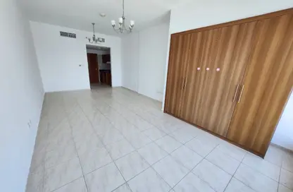 شقة - 1 حمام للايجار في سكاي كورتس تاور C - أبراج سكاي كورتس - مجمع دبي ريزيدنس - دبي لاند - دبي