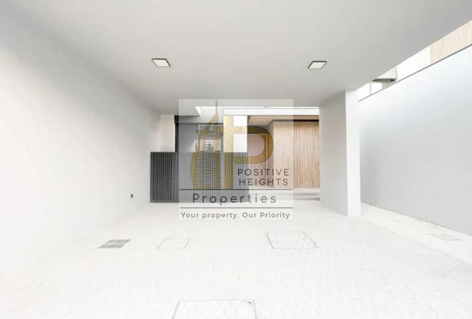 15609000 - صورة العقار 2