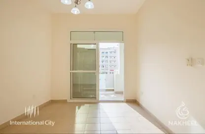 شقة - 2 غرف نوم - 2 حمامات للايجار في طراز الصين - المدينة الدولية - دبي