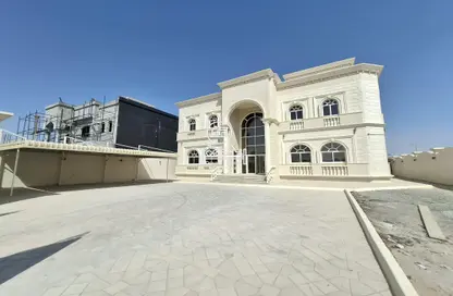 Villa - 5 Bedrooms - 7+ Bathrooms for rent in Madinat Al Riyad - Abu Dhabi