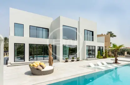 Villa - 5 Bedrooms - 6 Bathrooms for sale in Jumeirah Islands - Dubai