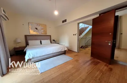فيلا - 4 غرف نوم - 5 حمامات للايجار في فلل سيدني - منطقة 18 - قرية الجميرا سركل - دبي