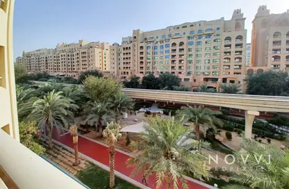 Apartment - 2 Bedrooms - 4 Bathrooms for sale in Al Anbara - Shoreline Apartments - Palm Jumeirah - Dubai