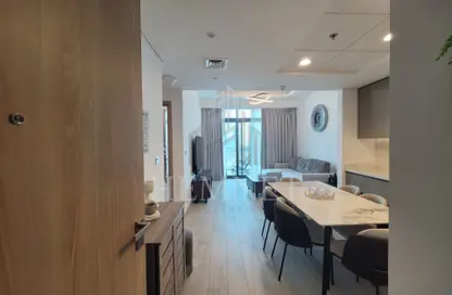 شقة - غرفة نوم - 2 حمامات للايجار في فرهاد عزيزي ريزيدنس - الجداف - دبي