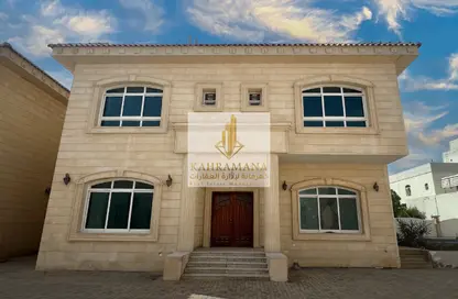 مجمع سكني - 4 غرف نوم - 4 حمامات للبيع في مدينة خليفة أ - مدينة خليفة - أبوظبي