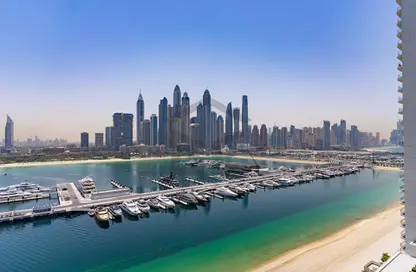Apartment - 2 Bedrooms - 2 Bathrooms for rent in Palace Beach Residence - EMAAR Beachfront - Dubai Harbour - Dubai
