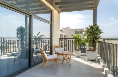 Apartment - 2 Bedrooms - 2 Bathrooms for sale in Bellagio by Sunrise - Wasl Gate - Dubai