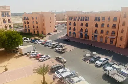 شقة - 1 حمام للبيع في 11ان - طراز فارسي - المدينة الدولية - دبي