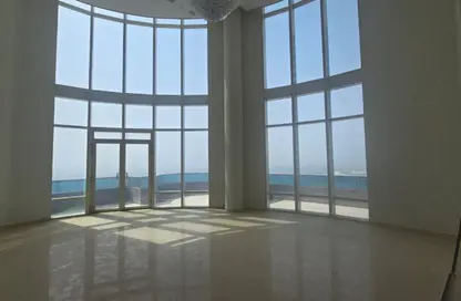 Apartment - 6 Bedrooms - 7 Bathrooms for sale in Al Majaz 3 - Al Majaz - Sharjah
