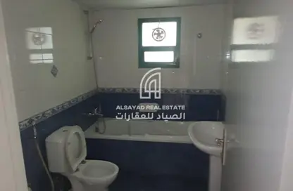 شقة - 2 غرف نوم - 2 حمامات للايجار في فندق و سكن ترحاب - شارع التعاون - التعاون - الشارقة