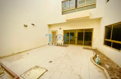 Villa - 4 Bedrooms - 6 Bathrooms for rent in Hai Al Qalaa - Al Jaheli - Al Ain
