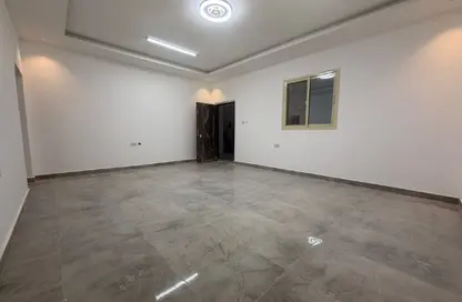 شقة - 2 غرف نوم - 2 حمامات للايجار في مدينة الرياض - أبوظبي