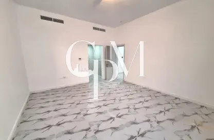 Villa - Studio - 3 Bathrooms for rent in Khalifa City - Abu Dhabi