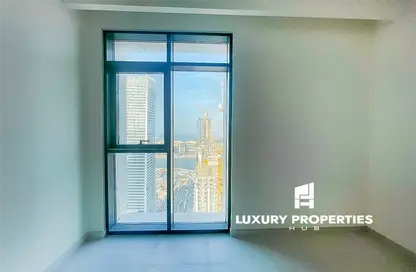 Apartment - 1 Bedroom - 1 Bathroom for sale in Marina Vista - EMAAR Beachfront - Dubai Harbour - Dubai