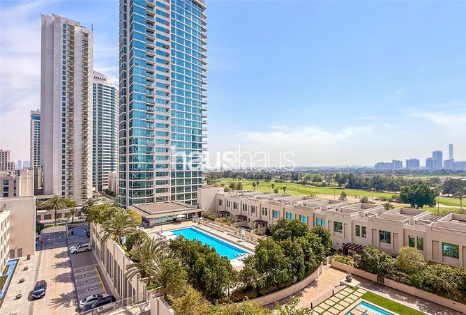 Apartment - 1 Bedroom - 2 Bathrooms for sale in Golf Tower 1 - Golf Towers - The Views - Dubai