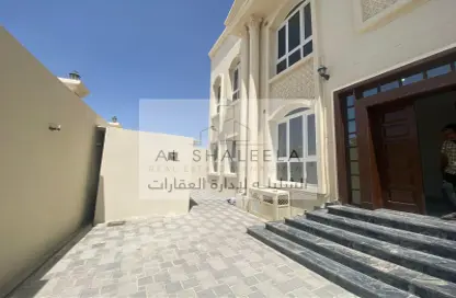 شقة - 3 غرف نوم - 3 حمامات للايجار في مدينة الرياض - أبوظبي
