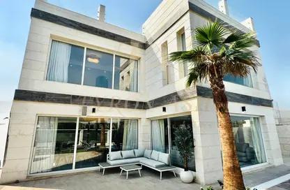 Villa - 3 Bedrooms - 5 Bathrooms for sale in Jumeirah Park Homes - Jumeirah Park - Dubai