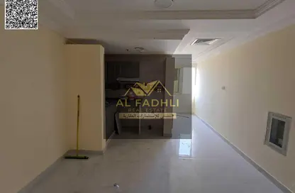 Apartment - Studio - 1 Bathroom for rent in Al Mowaihat 2 - Al Mowaihat - Ajman