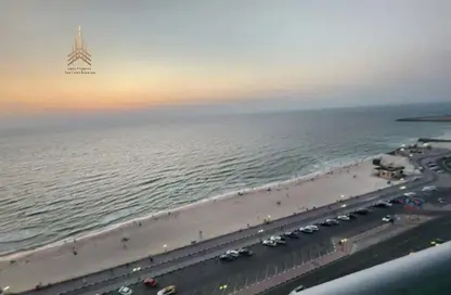 شقة - 3 غرف نوم - 4 حمامات للبيع في مساكن كورنيش عجمان - طريق كورنيش عجمان - عجمان