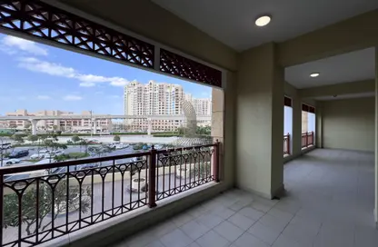 Balcony image for: Apartment - 2 Bedrooms - 4 Bathrooms for rent in Marina Residences 3 - Marina Residences - Palm Jumeirah - Dubai, Image 1