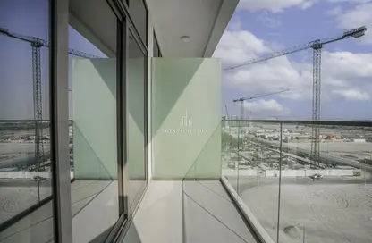 شقة - 1 حمام للايجار في عزيزي فيستا - ستوديو سيتي - دبي شقة - 1 حمام للايجار في عزيزي فيستا - ستوديو سيتي - دبي