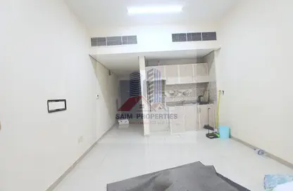 Apartment - Studio - 1 Bathroom for rent in Muweileh Community - Muwaileh Commercial - Sharjah