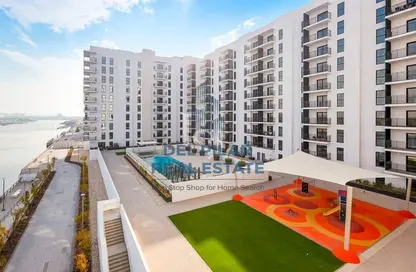 Apartment - 2 Bedrooms - 2 Bathrooms for rent in Waters Edge - Yas Island - Abu Dhabi