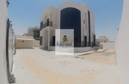 صورة لـ مبنى خارجي فيلا - 6 غرف نوم للايجار في مدينة محمد بن زايد - أبوظبي ، صورة رقم 1