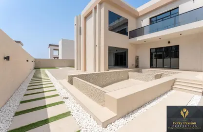 Villa - 5 Bedrooms - 7 Bathrooms for rent in Al Aweer 1 - Al Aweer - Dubai