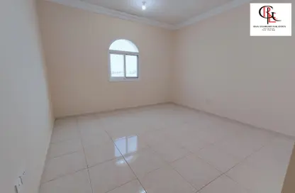 شقة - 3 غرف نوم - 4 حمامات للايجار في مركز محمد بن زايد - مدينة محمد بن زايد - أبوظبي