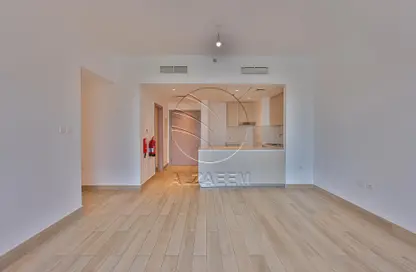 Apartment - 2 Bedrooms - 2 Bathrooms for rent in Waters Edge - Yas Island - Abu Dhabi
