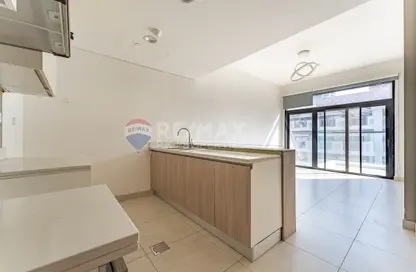 Apartment - 1 Bedroom - 2 Bathrooms for rent in La Perla Blanca - Jumeirah Village Circle - Dubai