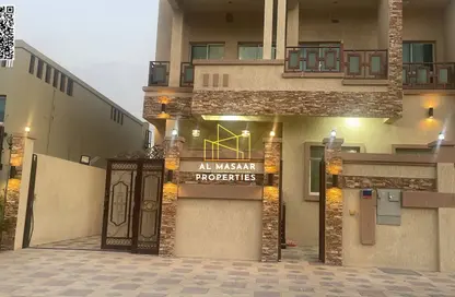 فيلا - 4 غرف نوم - 6 حمامات للايجار في 1 الياسمين - الياسمين - عجمان