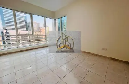 شقة - 3 غرف نوم - 4 حمامات للايجار في شارع حمدان - أبوظبي