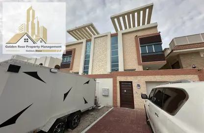 Villa - 3 Bedrooms - 4 Bathrooms for rent in Al Muroor Tower - Muroor Area - Abu Dhabi