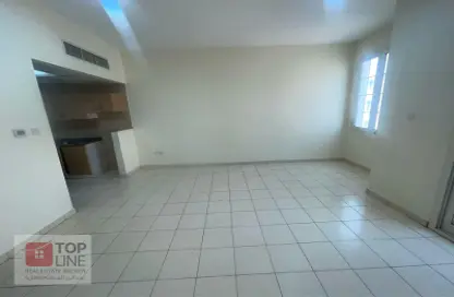 Apartment - Studio - 1 Bathroom for rent in Z03 - England Cluster - International City - Dubai