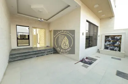 فيلا - 6 غرف نوم - 4 حمامات للايجار في قرية الاميرة - الياسمين - عجمان