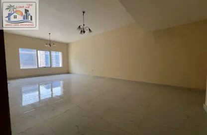 Apartment - 2 Bedrooms - 2 Bathrooms for rent in Al Mamzar - Al Mamzar - Sharjah - Sharjah