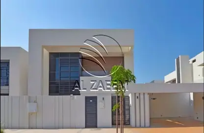 Villa - 4 Bedrooms - 6 Bathrooms for rent in West Yas - Yas Island - Abu Dhabi