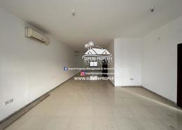 4 BD | On Main Street | Hot Location |Delma Street