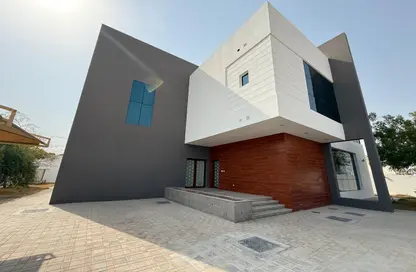 Villa - 5 Bedrooms - 7+ Bathrooms for rent in Nad Al Sheba Villas - Nad Al Sheba 3 - Nad Al Sheba - Dubai