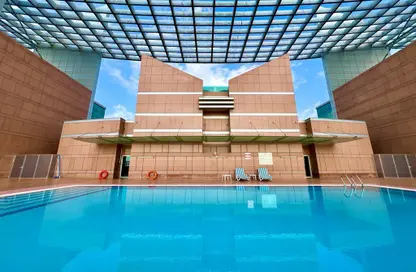 Apartment - 4 Bedrooms - 6 Bathrooms for rent in Crescent Tower 1 - Crescent Towers - Al Khalidiya - Abu Dhabi