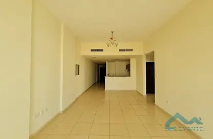 Apartment - 2 Bedrooms - 2 Bathrooms for sale in Mazaya 24 - Queue Point - Dubai Land - Dubai