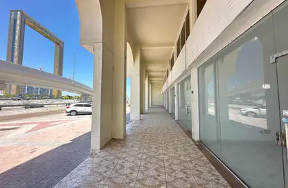 Shop - Studio - 1 Bathroom for rent in Al Karama - Dubai