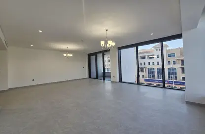 Apartment - 3 Bedrooms - 5 Bathrooms for rent in Oud Metha - Bur Dubai - Dubai