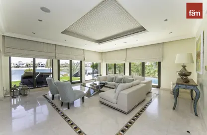 Villa - 4 Bedrooms - 5 Bathrooms for rent in Garden Homes Frond F - Garden Homes - Palm Jumeirah - Dubai