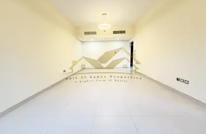 Apartment - 1 Bedroom - 2 Bathrooms for rent in Jumeirah Garden City - Al Satwa - Dubai