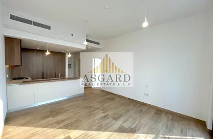 Apartment - 1 Bedroom - 2 Bathrooms for rent in Hamilton House - Jumeirah Village Circle - Dubai