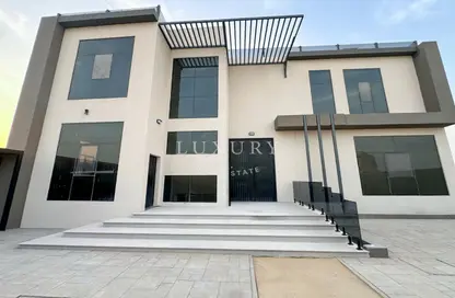 Villa - 4 Bedrooms - 5 Bathrooms for rent in Al Warsan 4 - Al Warsan - Dubai